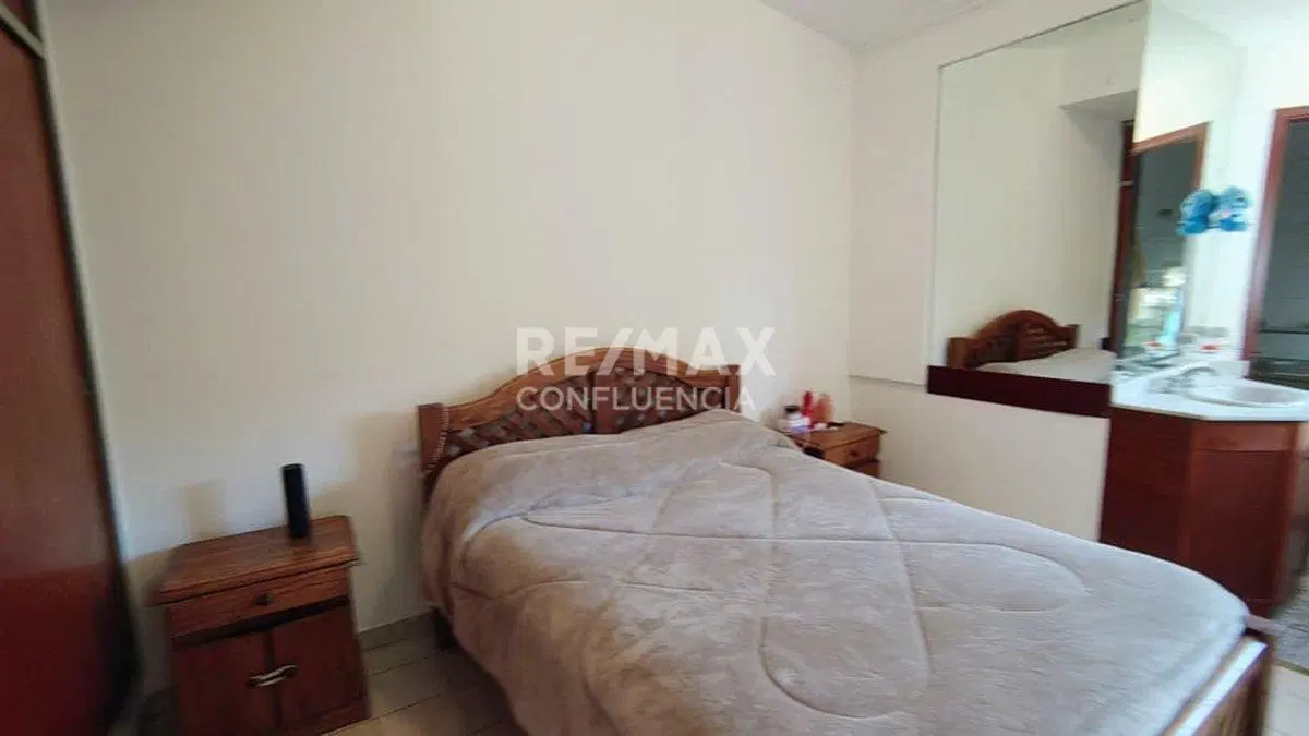 VENTA CASA CIPOLLETTI 5