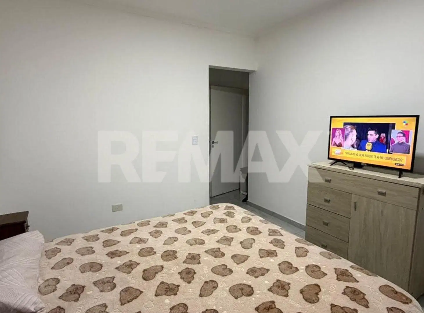 Venta Departamento  con cochera Cipolletti 5