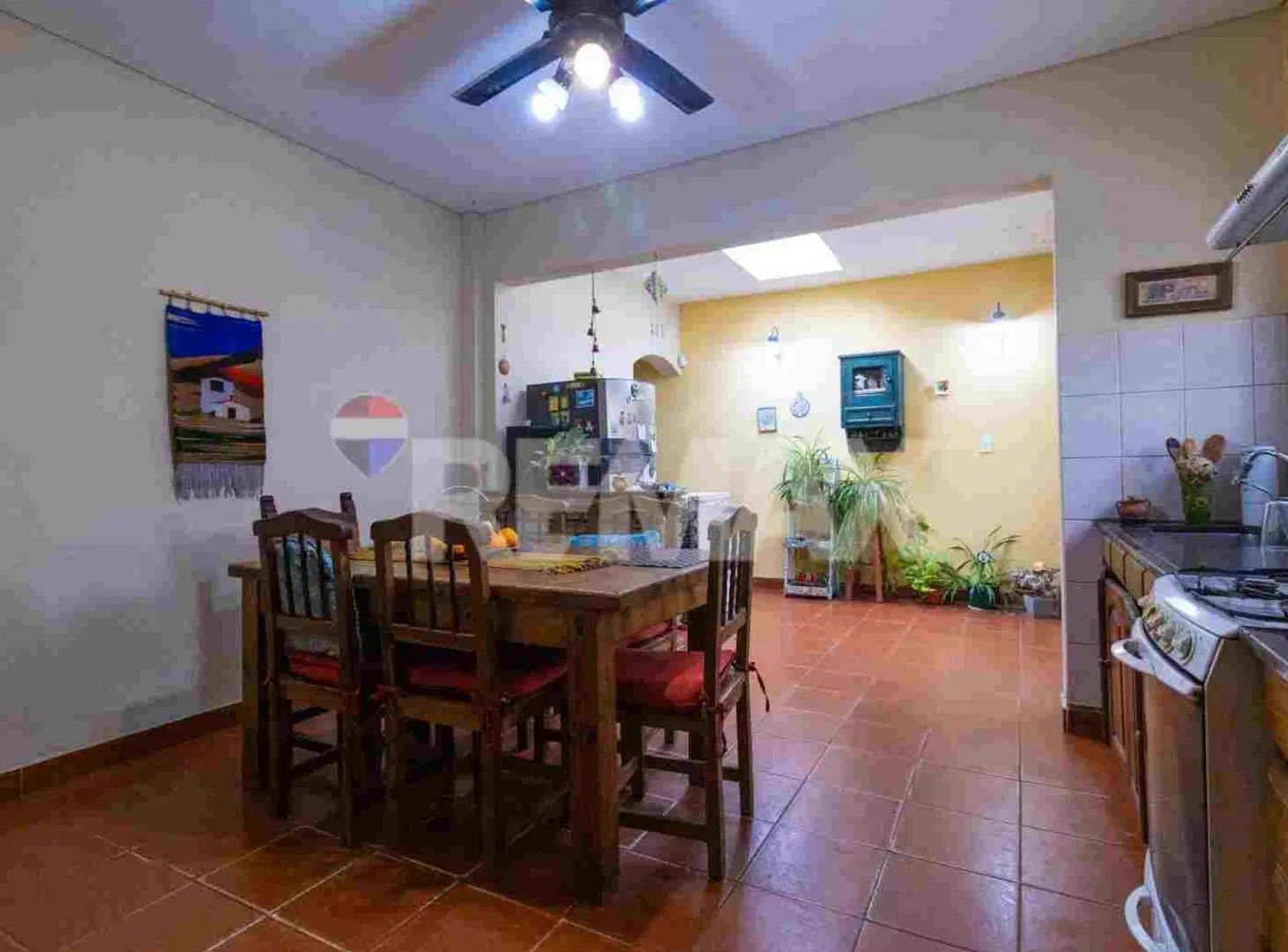 VENTA Casa 3 dormitorios y estudio en esquina NQN 3