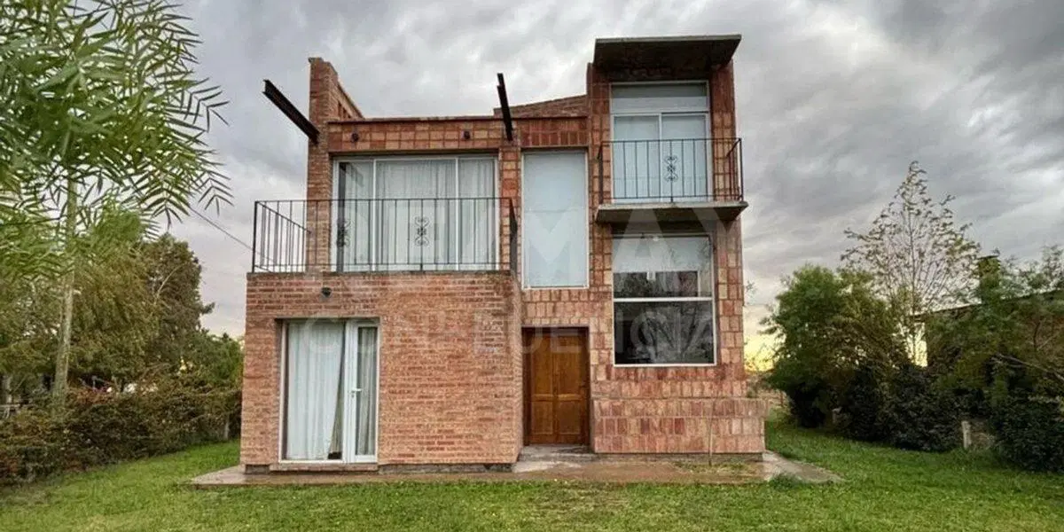 VENTA DE CASA EN BARRIO HIDRONOR 5