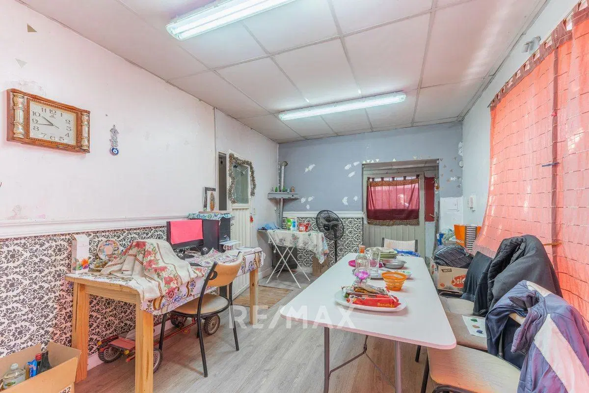LOCAL COMERCIAL + CASA DOS DORMITORIOS  EN VENTA 4