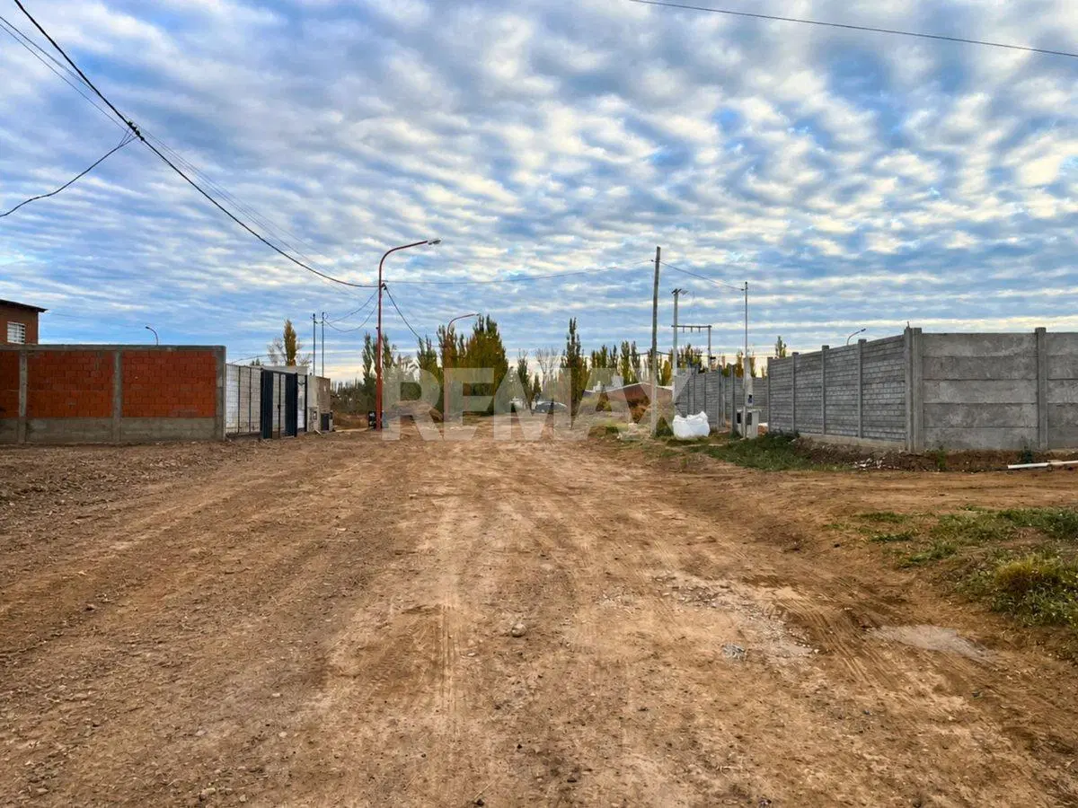 VENTA TERRENO CINCO SALTOS 3