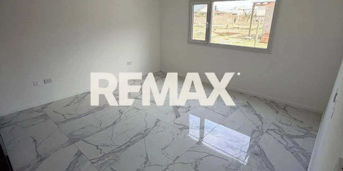 ALQUILER CASA 2 DORM - GENNARI 631 - FERNANDEZ ORO 3