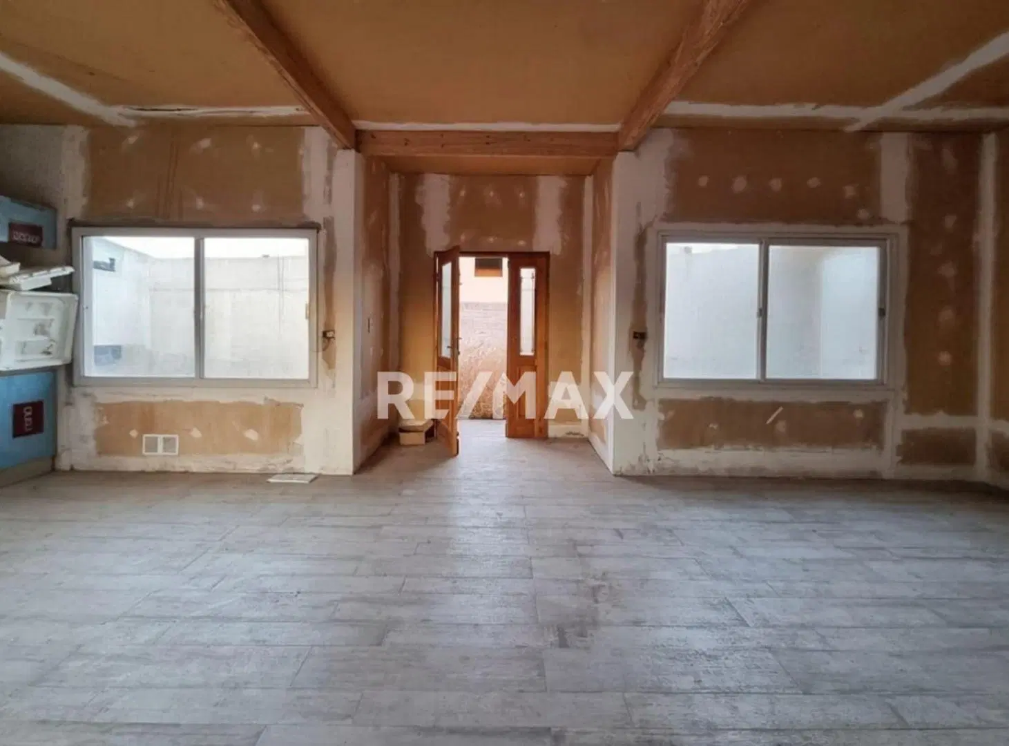 CASA A TERMINAR | 3 DORM EN VENTA | CINCO SALTOS 4