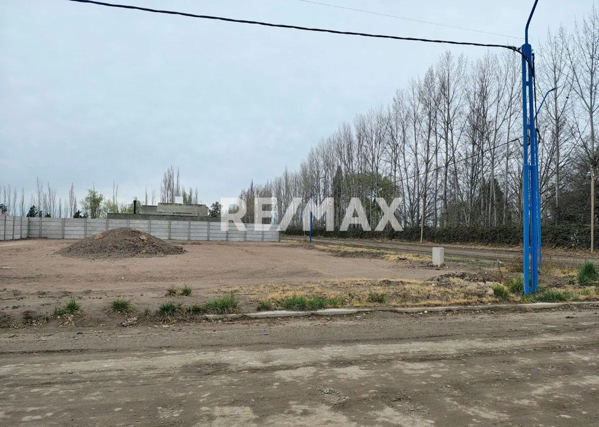 TERRENO COMERCIAL EN VENTA- FRENTE RUTA 22- ROCA 3
