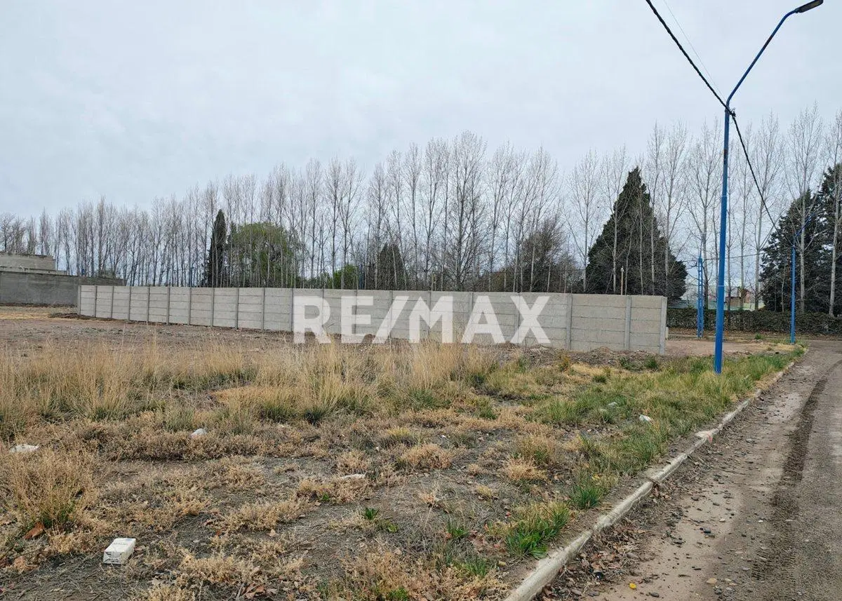 TERRENO COMERCIAL EN VENTA- FRENTE RUTA 22- ROCA 4