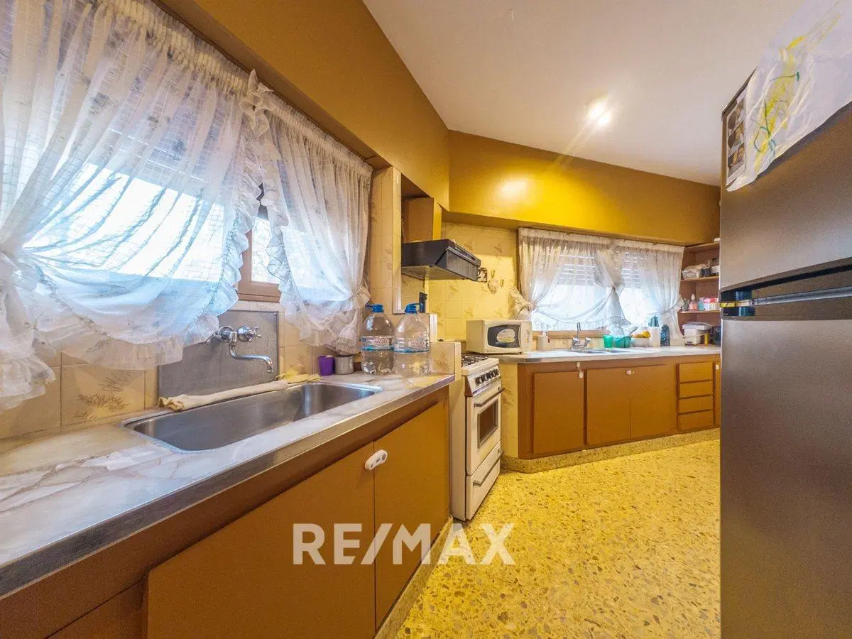 Venta Casa 3 hab. Centro Oeste de Neuquén 3
