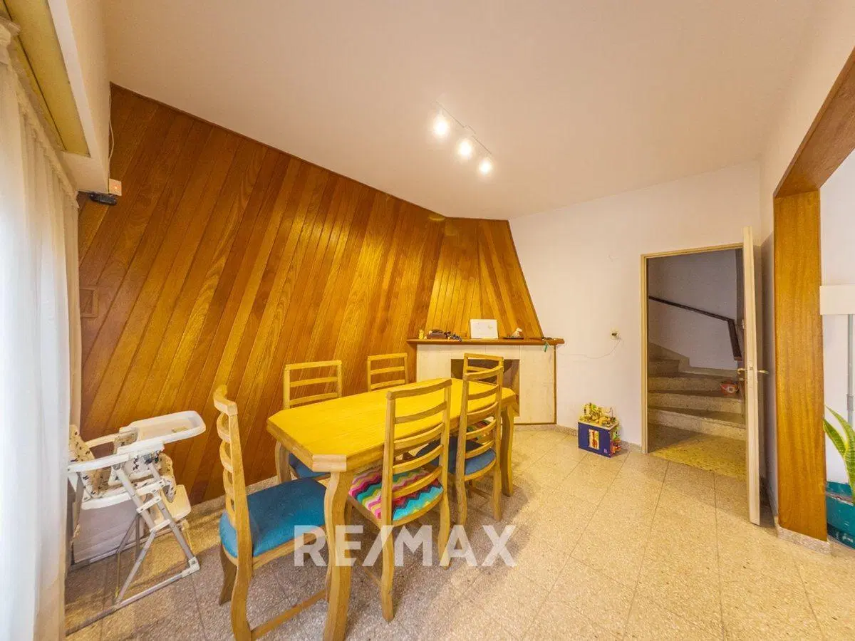 Venta Casa 3 hab. Centro Oeste de Neuquén 5