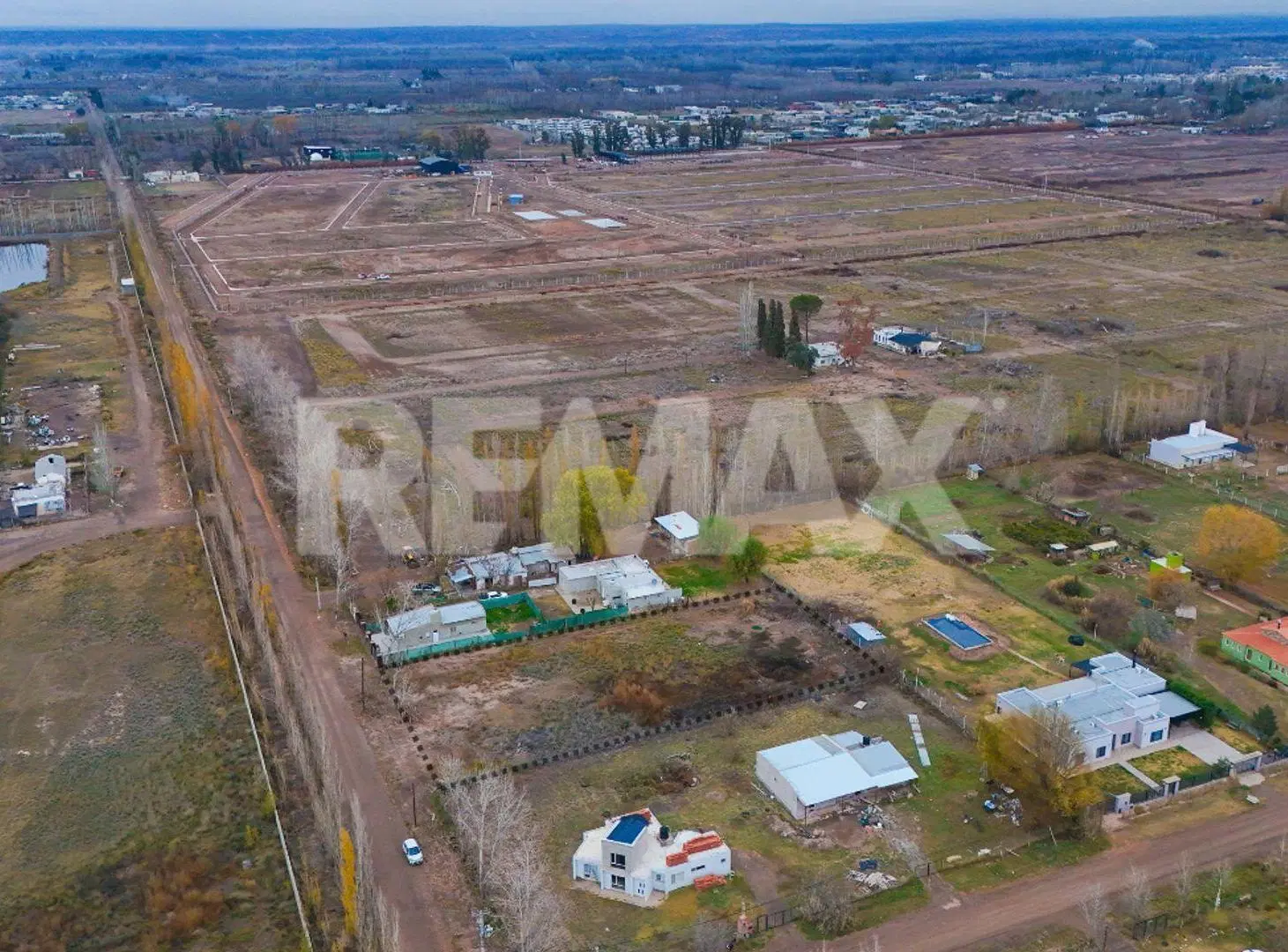 VENTA DE TERRENO EN CIPOLLETTI 5