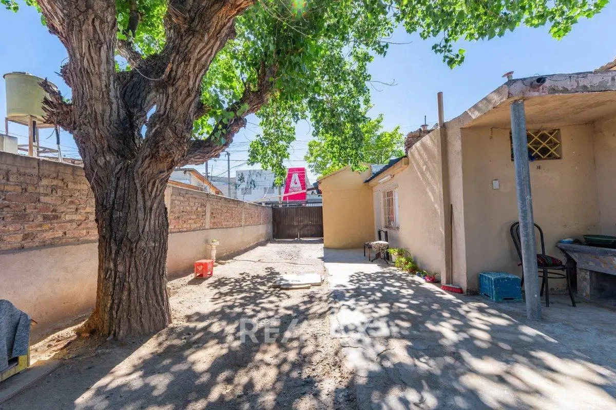 VENTA LOCAL COMERCIAL + CASA DOS DORMITORIOS 2