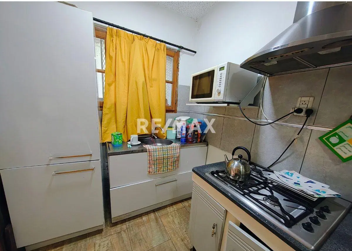 CASA EN VENTA CON QUINCHO + DEPTO - CATRIEL 2