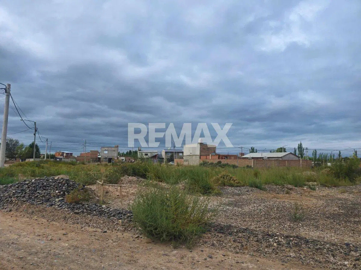 VENTA LOTE EN DISTRITO VECINAL NORESTE CIPOLLETTI 5