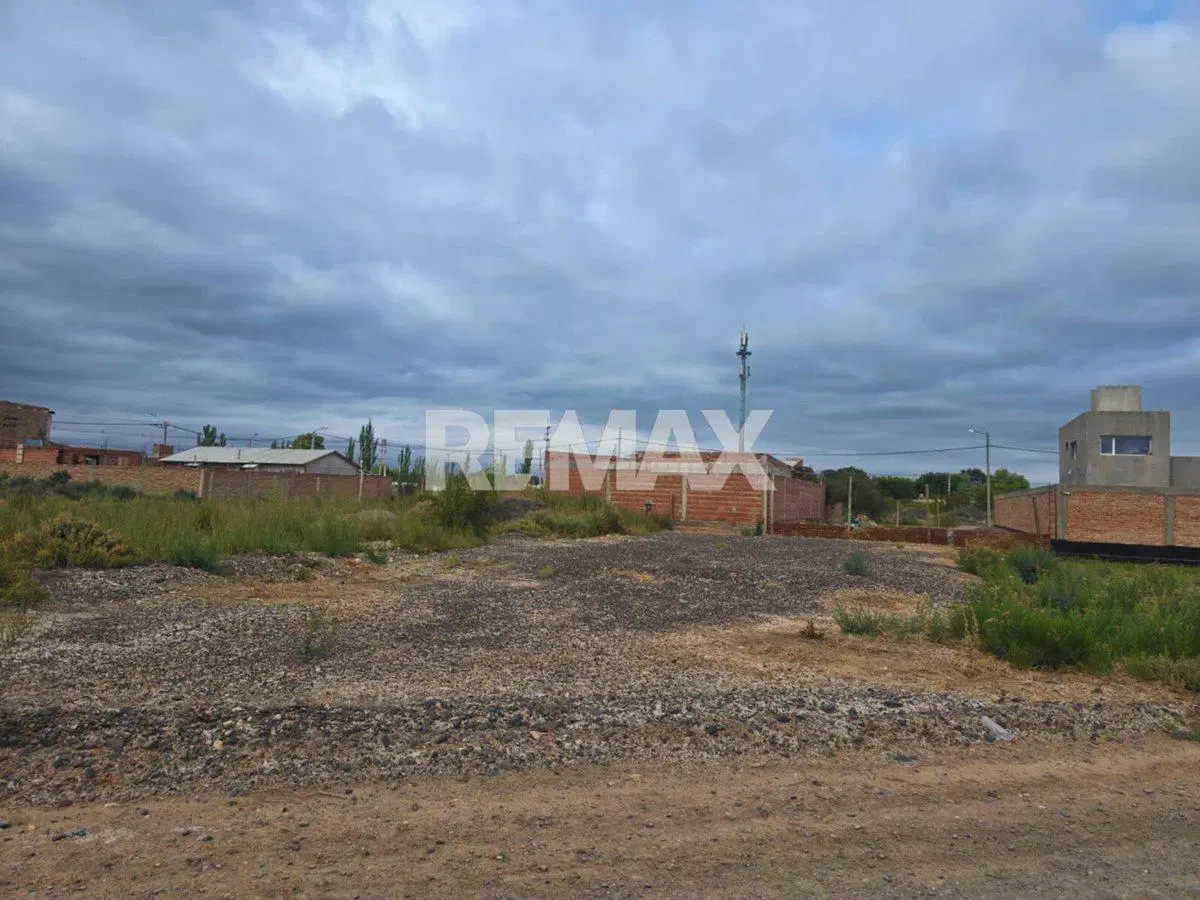 VENTA LOTE EN DISTRITO VECINAL NORESTE CIPOLLETTI 3
