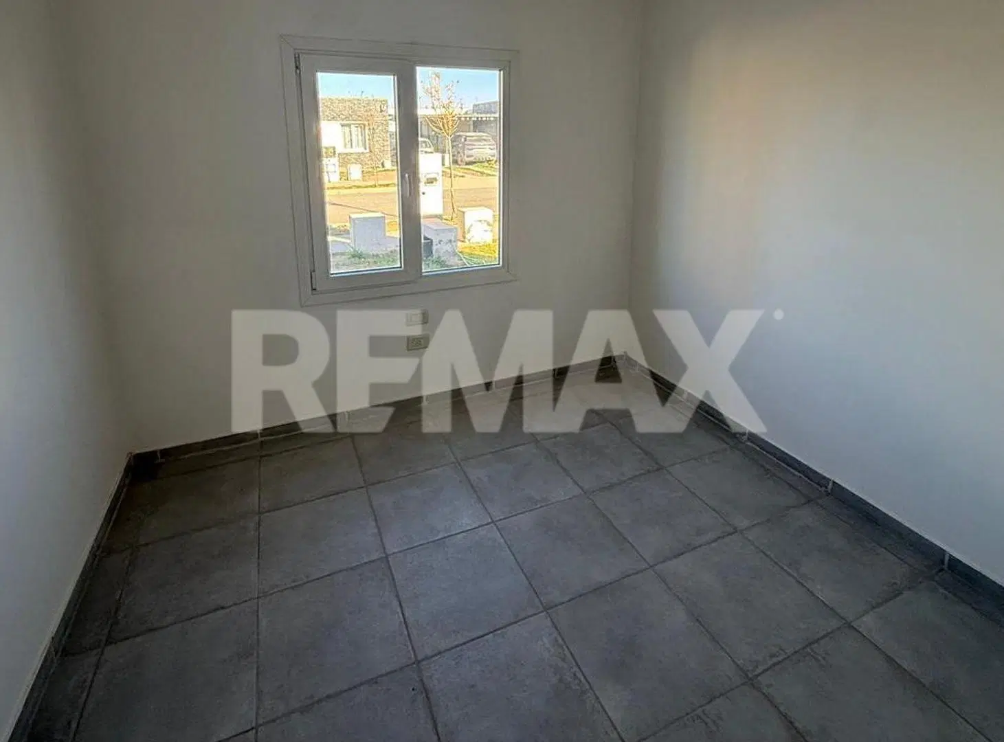 ALQUILER CASA EN CIPOLLETTI 4