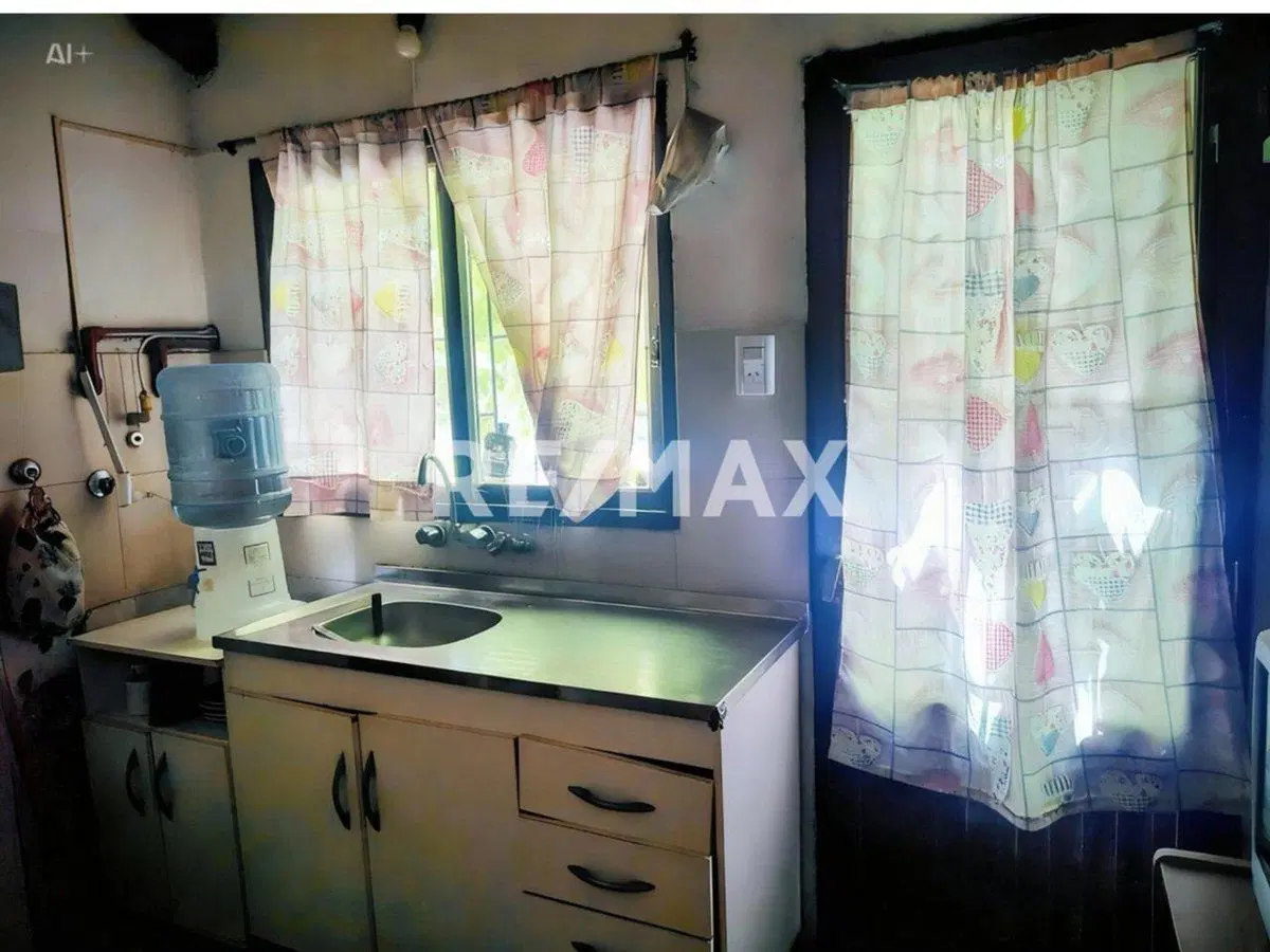 VENTA CASA CON QUINCHO CIPOLLETTI 4