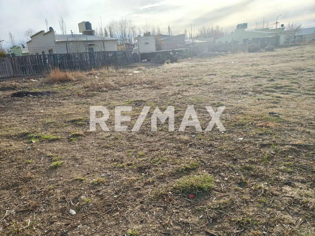 VENTA TERRENO CINCO SALTOS 3