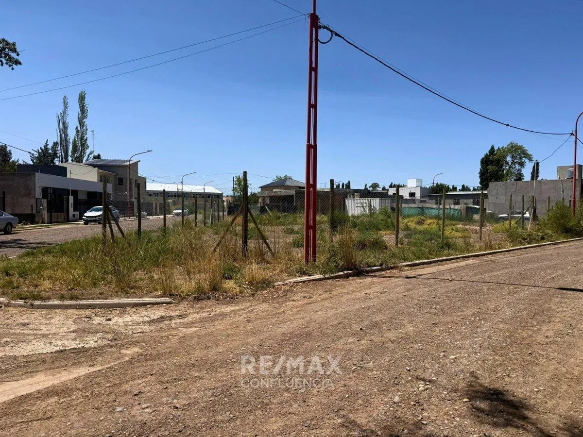 VENTA TERRENO Bº LOS TORDOS CIPOLLETTI 3