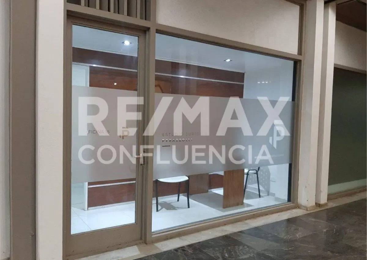 VENTA DE OFICINA EN CIPOLLETTI 5