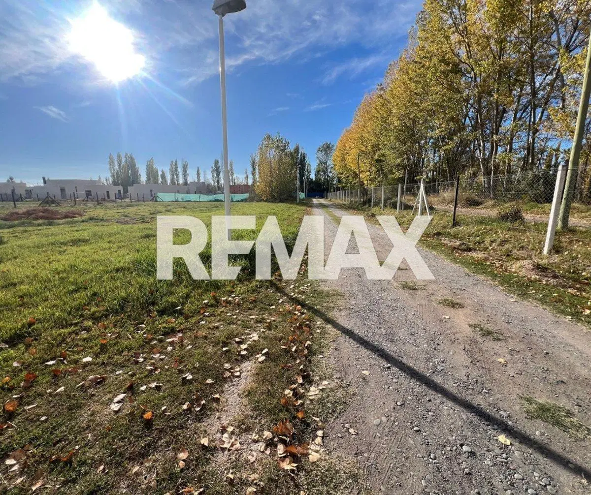 VENTA TERRENO Bº PRIVADO PLAZA PUEBLO - CIPOLLETTI 2