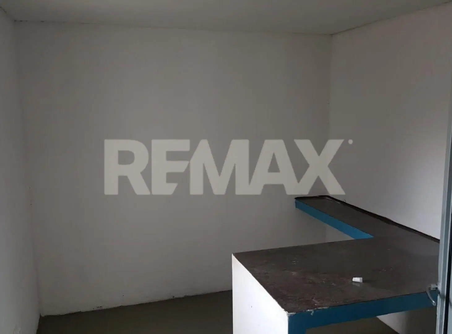 Venta Galpón y Oficina en Fernandez Oro 3