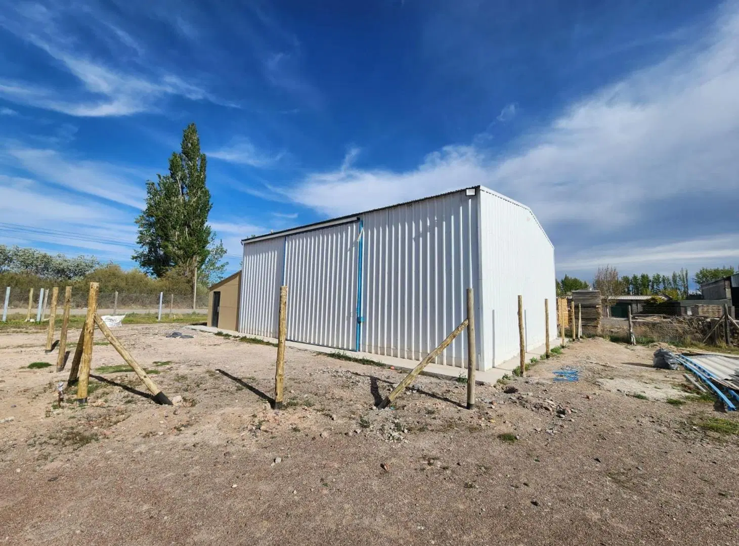 VENTA GALPON CON OFICINAS EN FERNANDEZ ORO 4