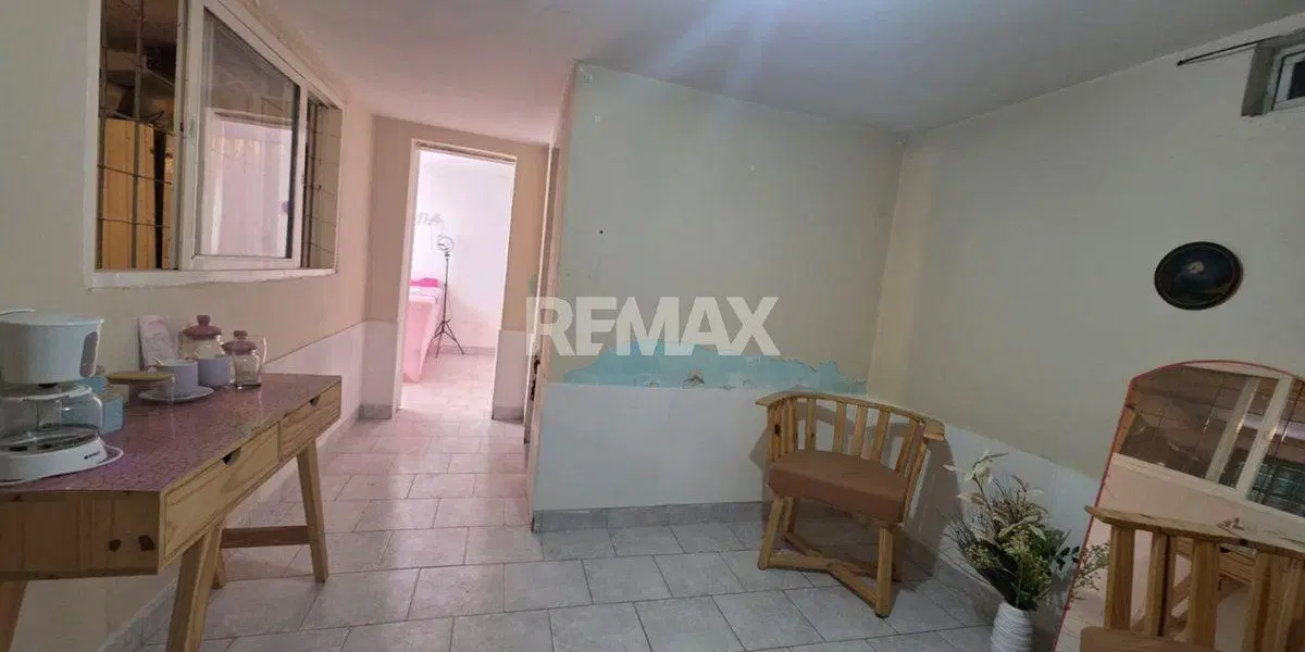 VENTA CASA A REFACCIONAR DEPARTAMENTOS CIPOLLETTI 5
