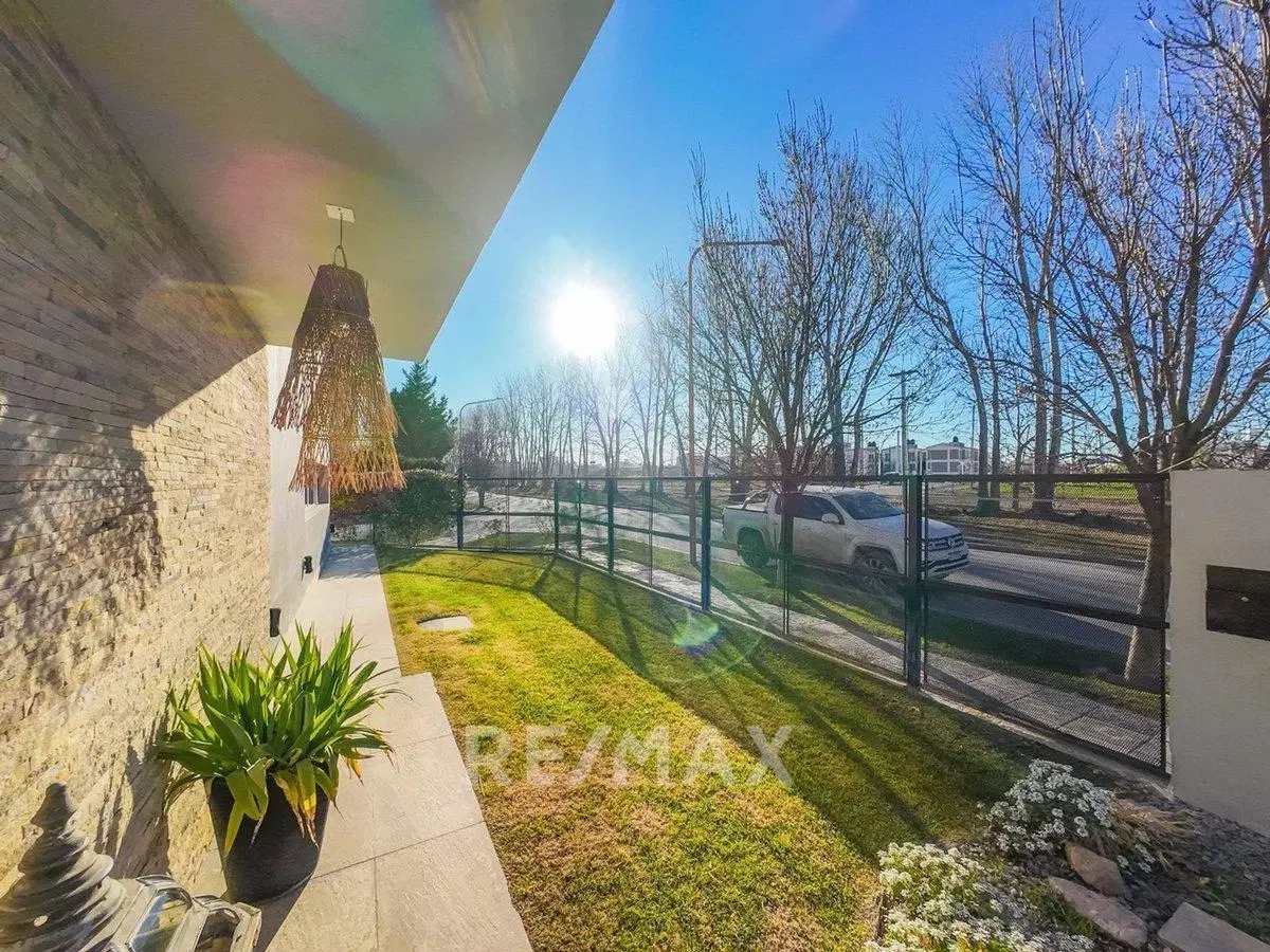 CASA NIVEL GERENCIAL - MANZANAR MILLENIUM - CIPOLL 8