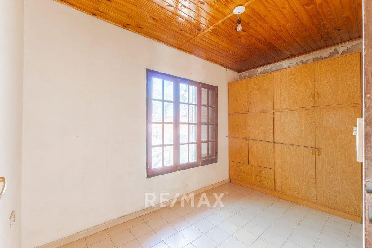 LOCALES COMERCIALES + DEPARTAMENTO EN VENTA 4