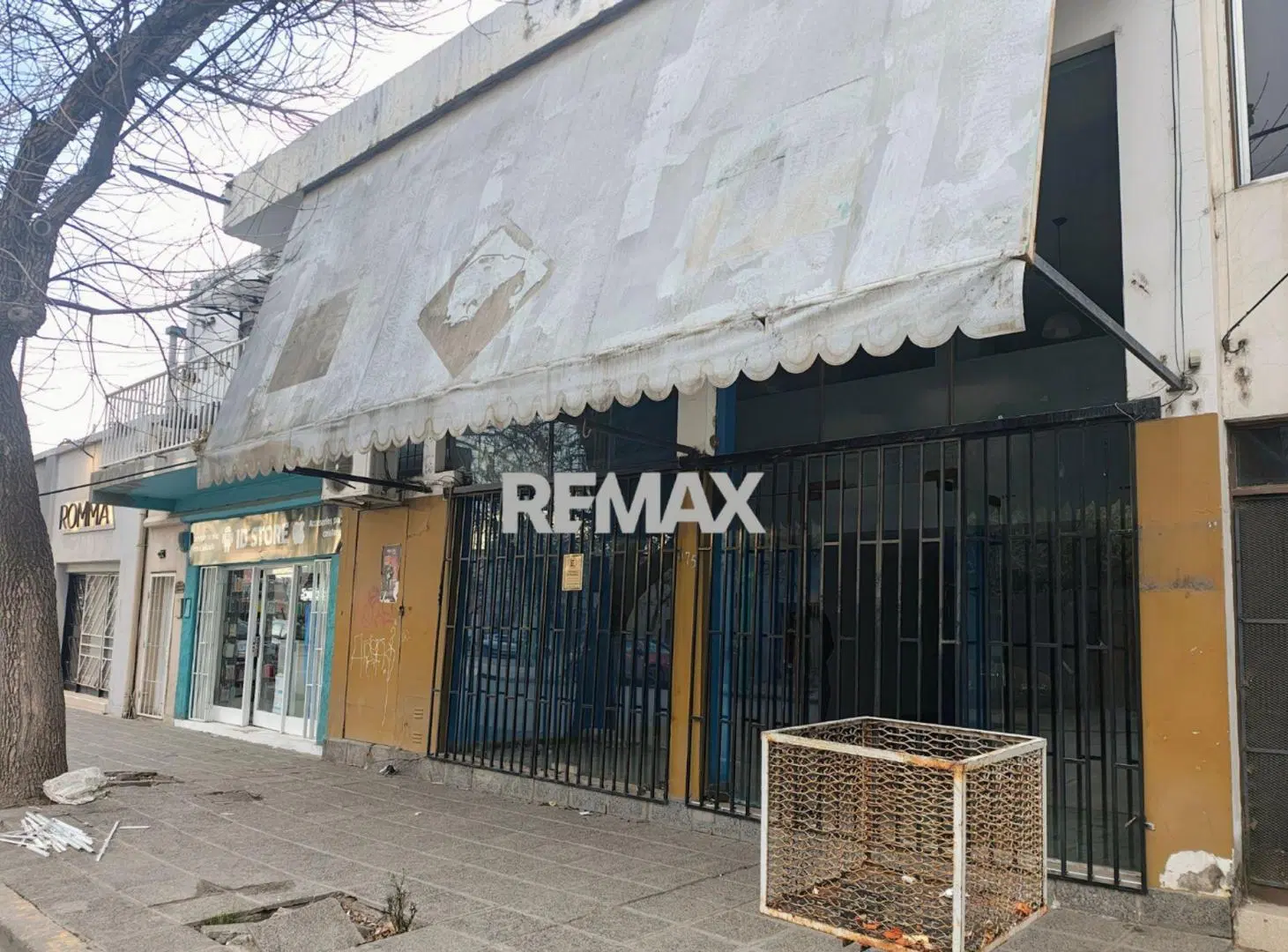 ALQUILER LOCAL COMERCIAL- CALLE ROCA DE CIPOLLETTI 4