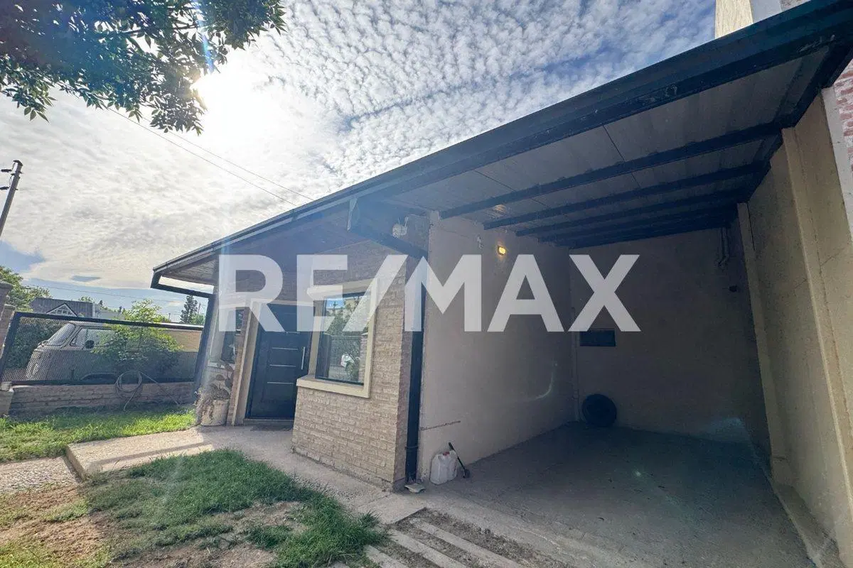 EN VENTA CASA 3 DORMITORIOS I B° LAS VIÑAS 8