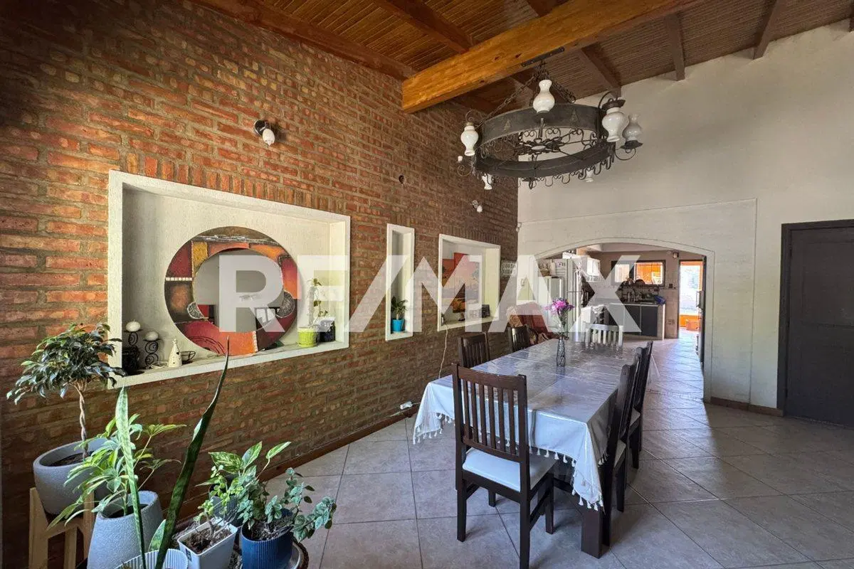 EN VENTA CASA 3 DORMITORIOS I B° LAS VIÑAS 3