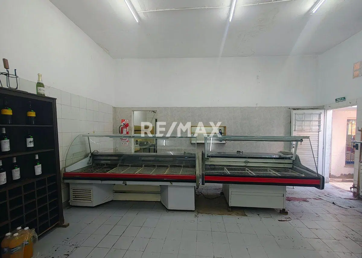 LOCAL COMERCIAL EN VENTA EN CATRIEL 3