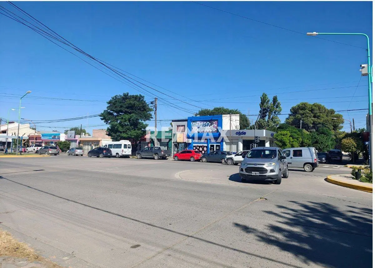 LOCAL COMERCIAL EN VENTA EN CATRIEL 5