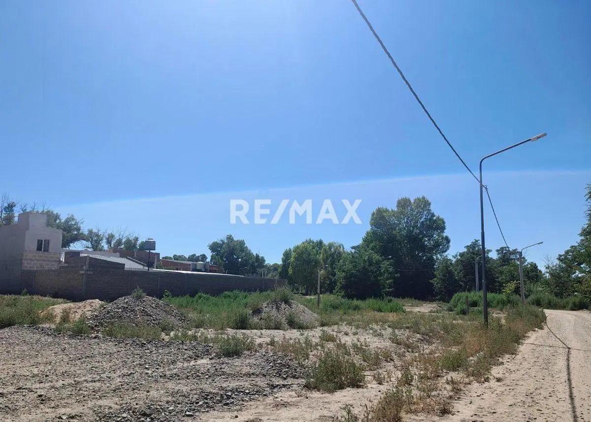 TERRENO EN VENTA - B° LOS ALAMOS - CINCO SALTOS 2