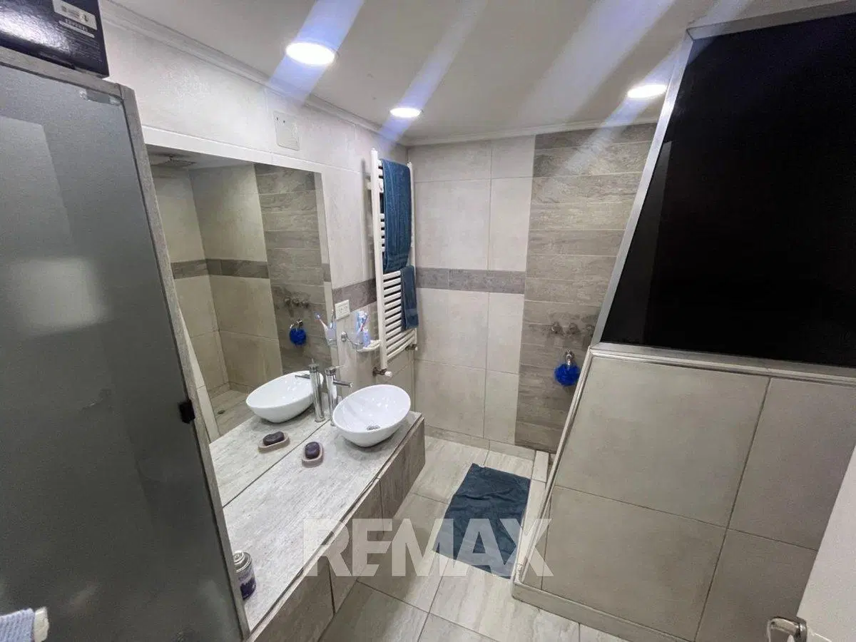 VENTA CASA 2 DORMITORIOS + DEPOSITO GENERAL ROCA 4