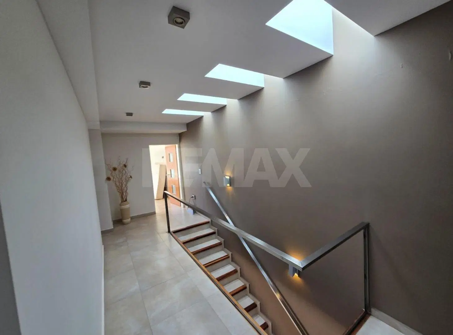 CASA EN VENTA 3 DORMITORIOS VILLA EL CHOCON 4
