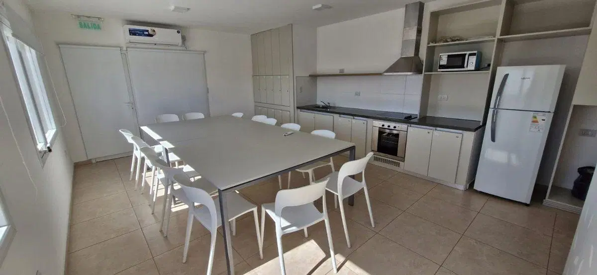 ALQUILER OFICINAS/CONSULTORIOS  - CIPOLLETTI 5