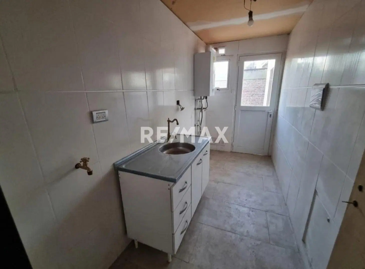 CASA A TERMINAR | 3 DORM EN VENTA | CINCO SALTOS 4