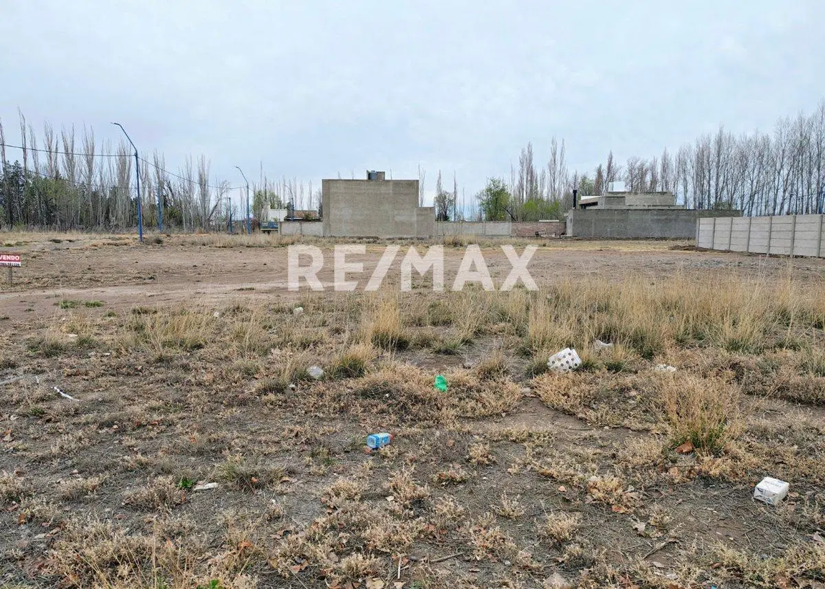 TERRENO COMERCIAL EN VENTA- FRENTE RUTA 22- ROCA 5