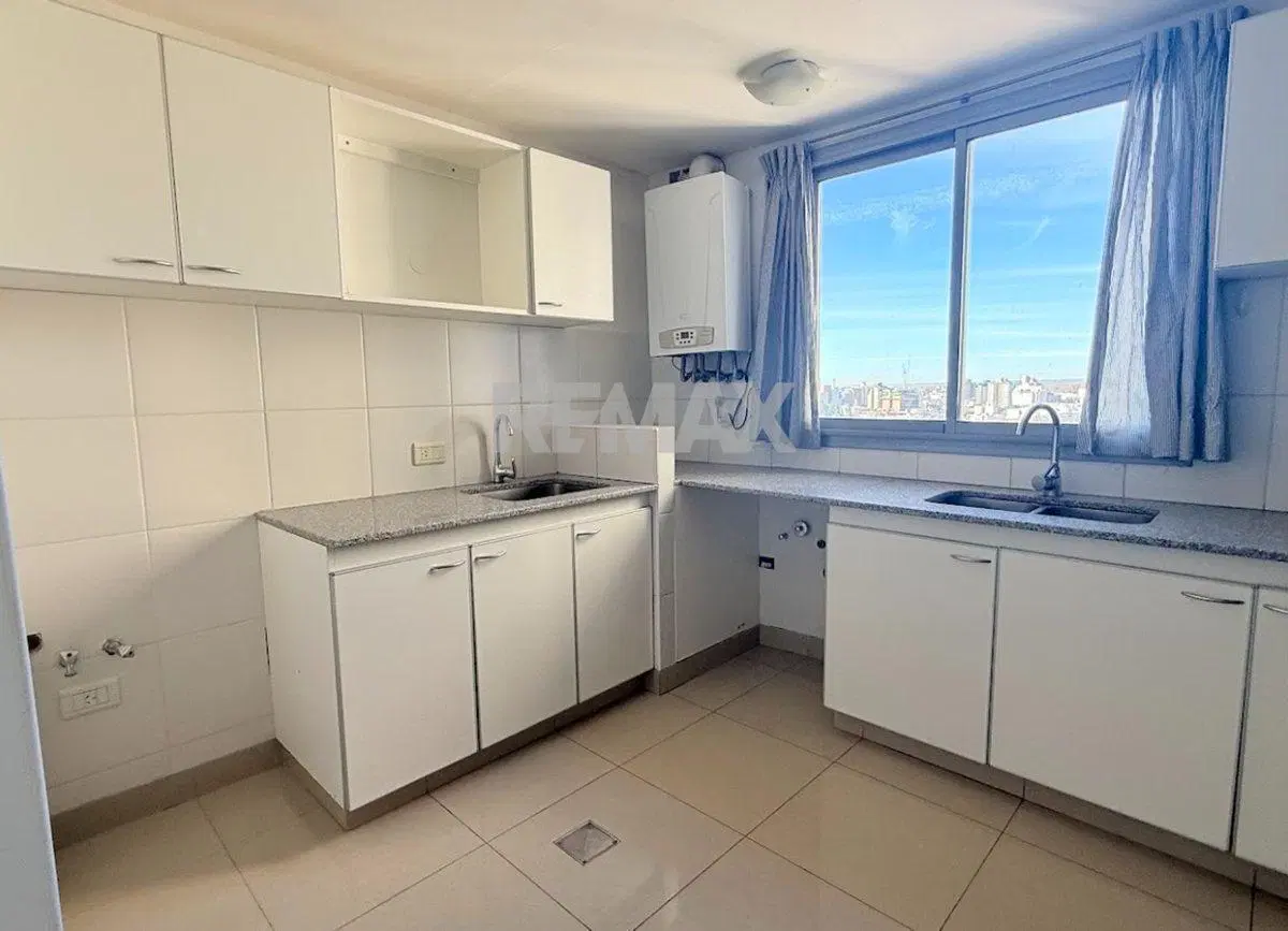 VENTA DEPARTAMENTO CON COCHERA CIPOLLETTI 4