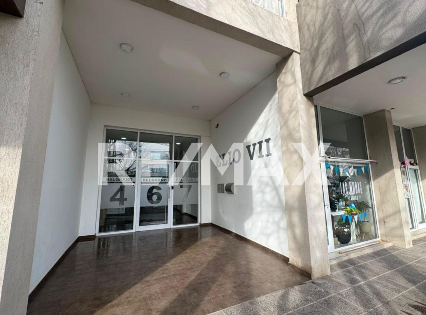 Foto de VENTA DEPTO 2 DORM C/COCHERA Y BAULERA EDIF ELIO 7, imagen 3
