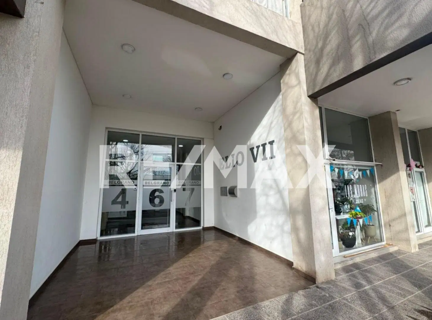 VENTA DEPTO 2 DORM C/COCHERA Y BAULERA EDIF ELIO 7 3