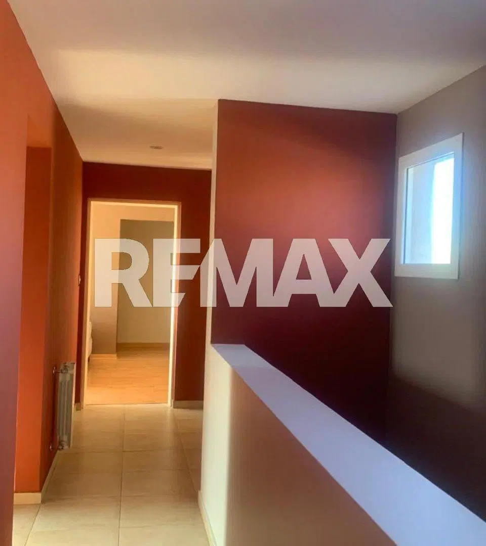 VENTA 3 Dorm CASA Bº MANZANAR - CIPOLLETTI 4