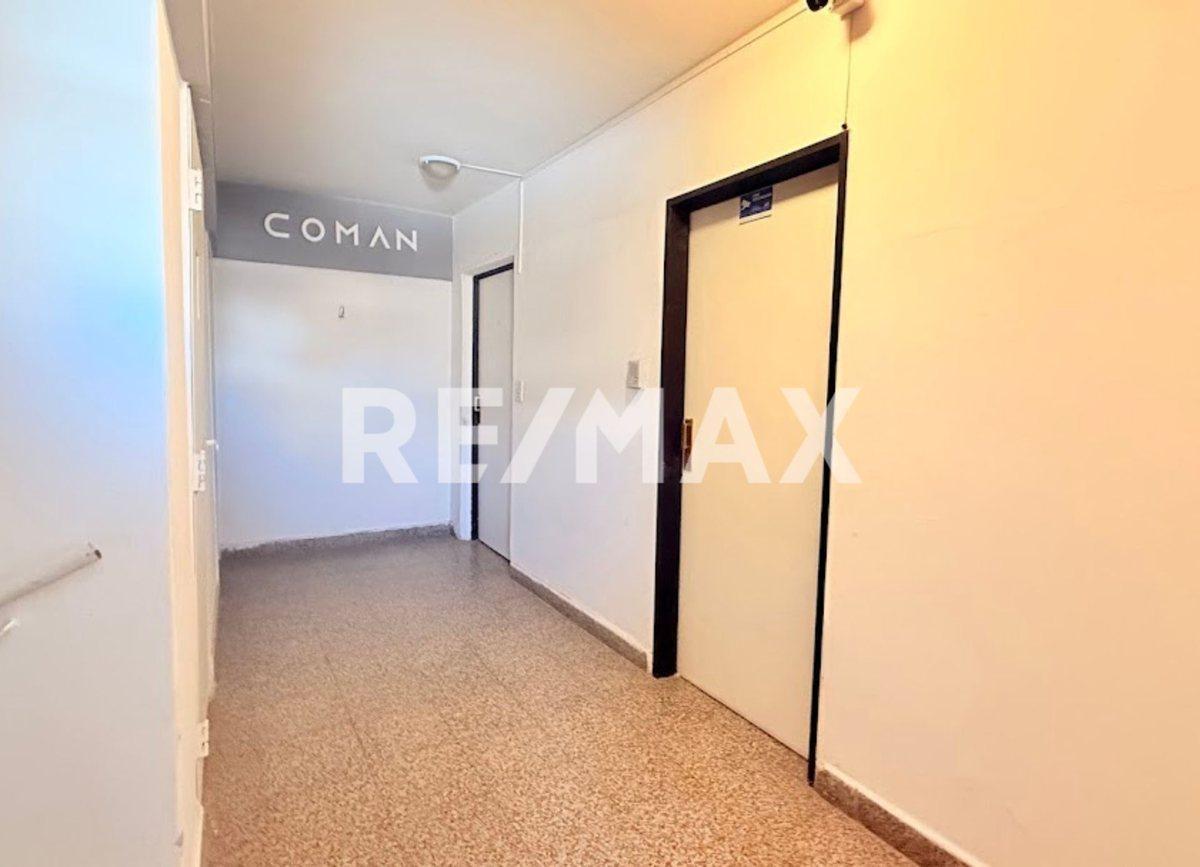 Foto de VENTA LOCAL, OFICINAS Y GALPÓN CENTRO CIPOLLETTI, imagen 5