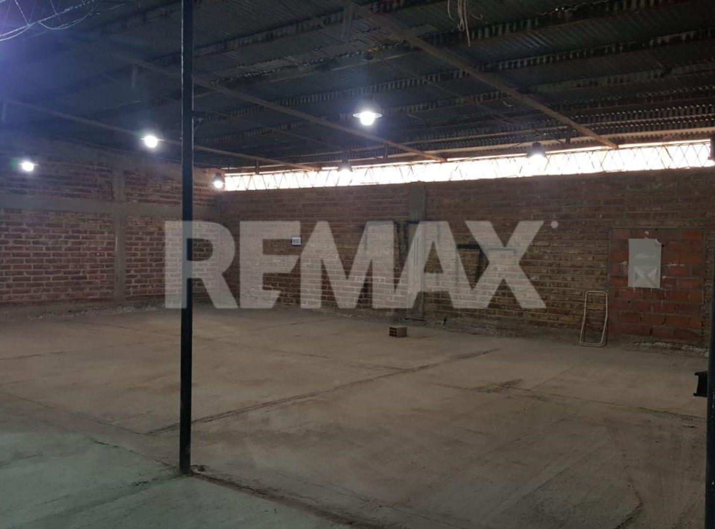Foto de Venta Galpón y Oficina en Fernandez Oro, imagen 2