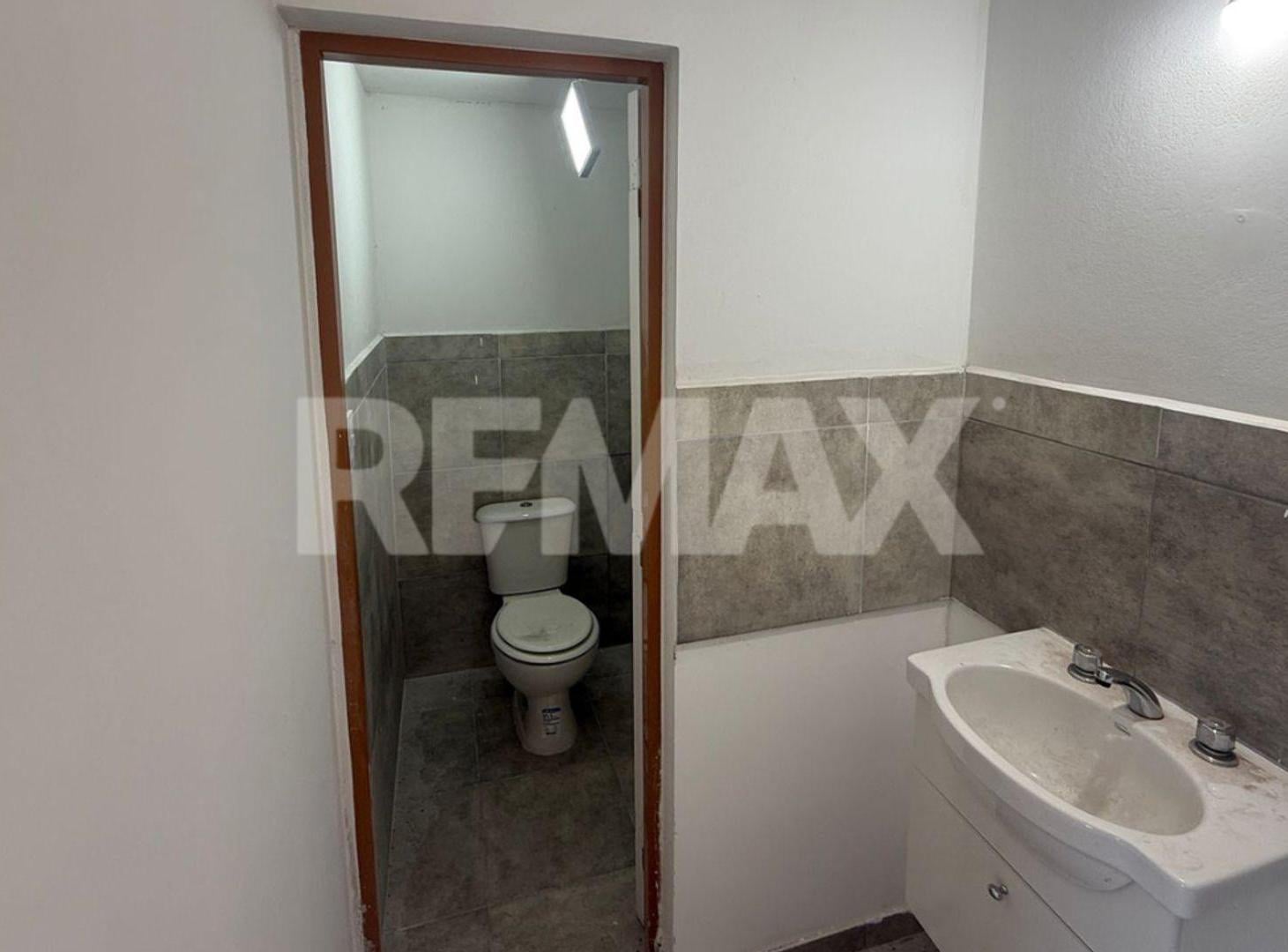 Foto de DUPLEX EN VENTA 2 DORMITORIOS CIPOLLETTI, imagen 2