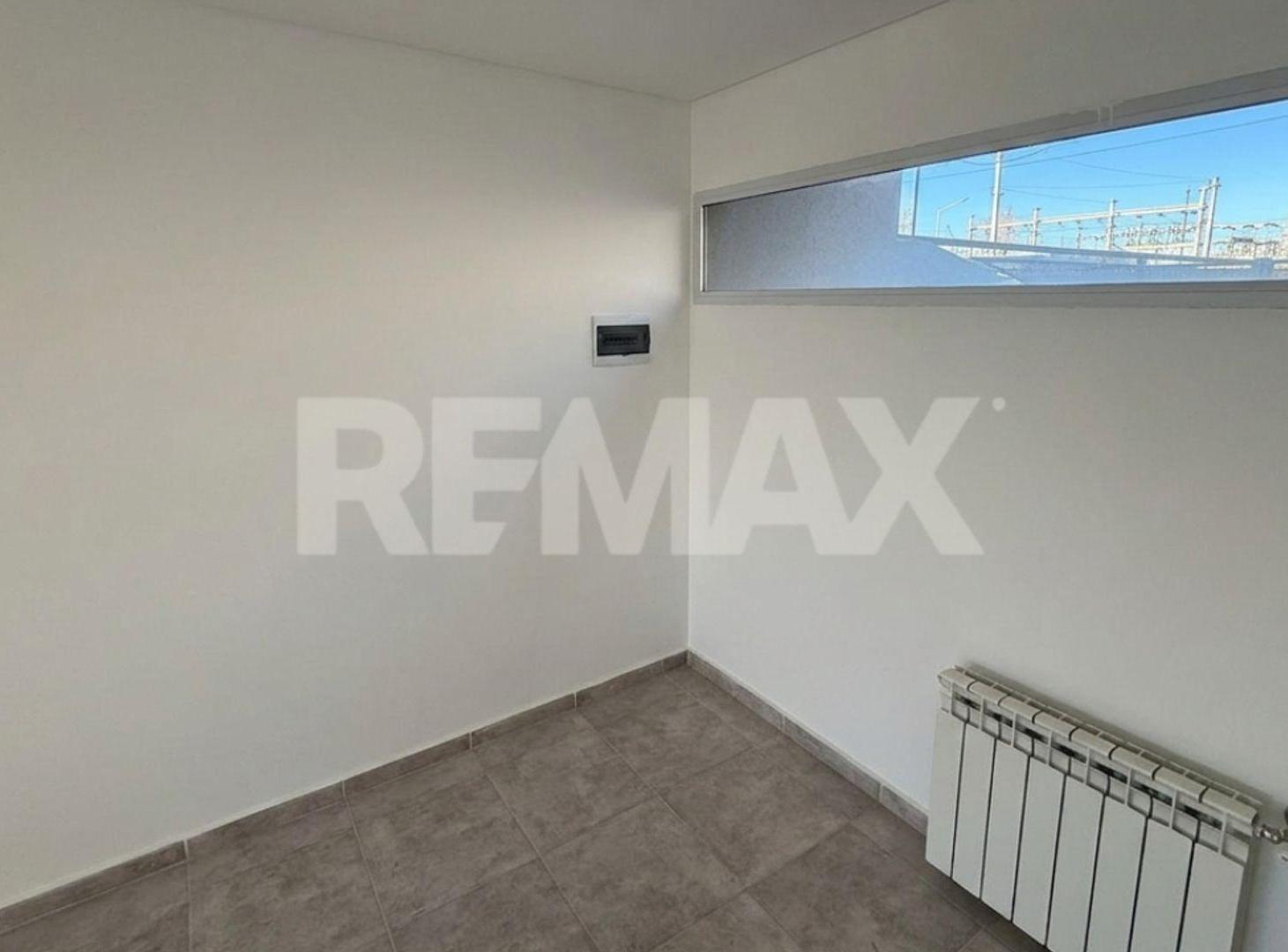 Foto de DUPLEX EN VENTA 2 DORMITORIOS CIPOLLETTI, imagen 3