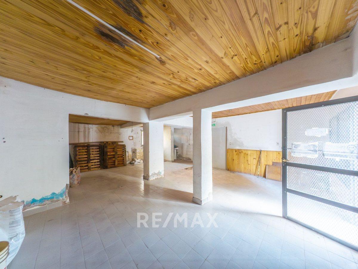 Foto de LOCALES COMERCIALES + DEPARTAMENTO EN VENTA, imagen 3