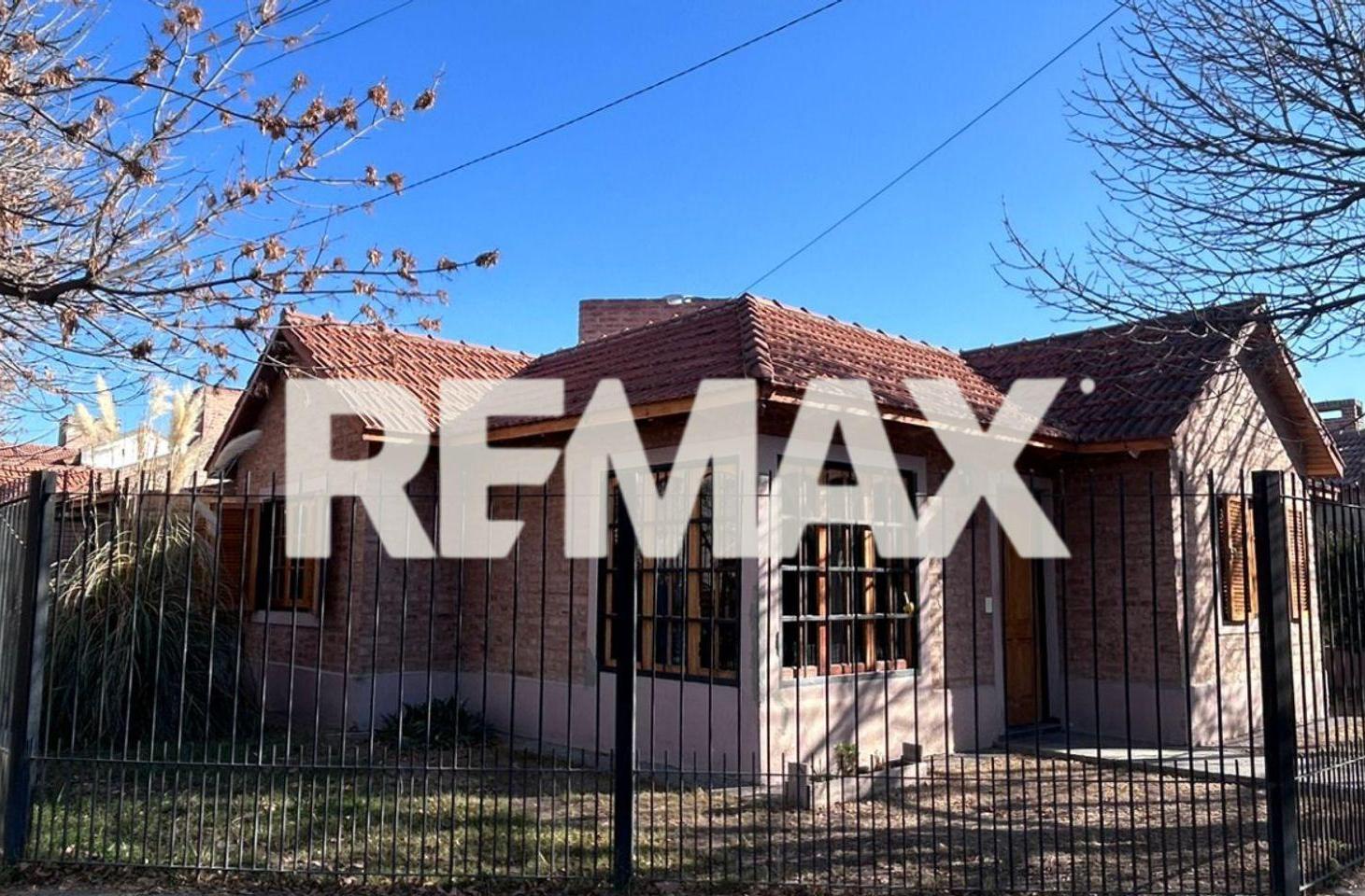Foto de VENTA CASA 2 DORM. - RÍO NEUQUEN 206 - CIPOLLETTI, imagen 2