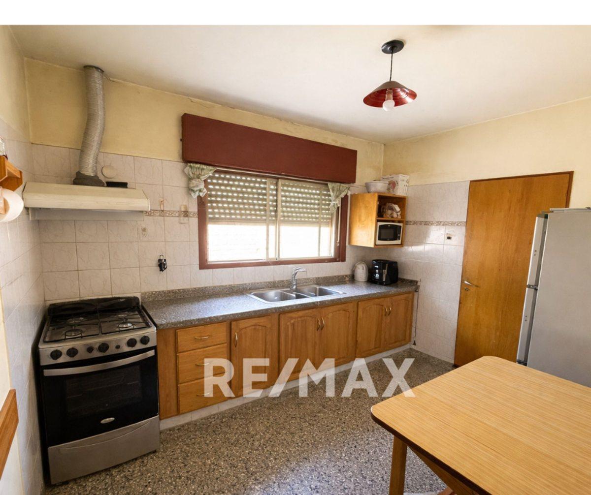 Foto de VENTA CASA + DEPARTAMENTO CINCO SALTOS, imagen 3